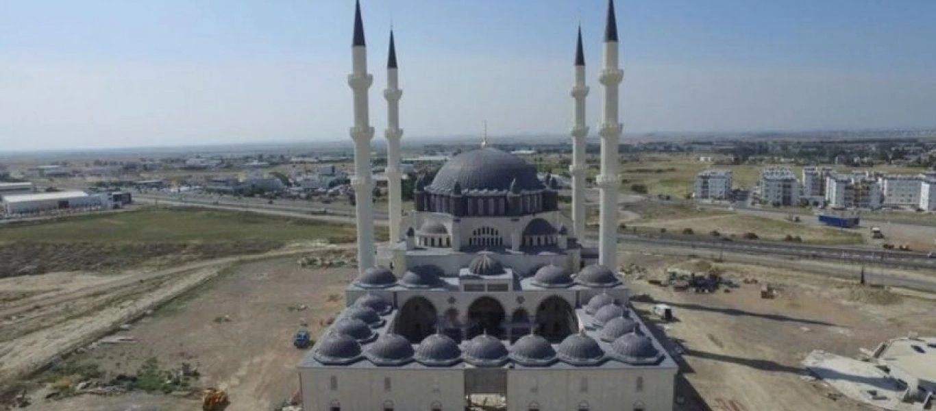 Τζαμί τεραστίων διαστάσεων εγκαινιάζει στα Κατεχόμενα ο Ερντογάν